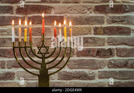 Chanukah Menorah Chanukiah jüdische Feiertag Hintergrund Stockfoto