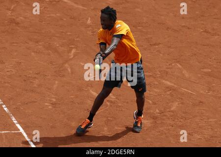 Der Franzose Gael Monfils spielt am 4. Juni 2017 die 1/8 der Finalrunde der French Tennis Open 2017 in Paris, Frankreich. Foto von Henri Szwarc/ABACAPRESS.COM Stockfoto