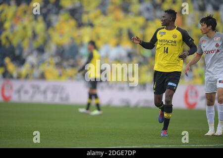 Michael Olunga (14) von Kashiwa Reysol während des 2020 J.LEAGUE Division 1 Fußballmatches zwischen Kashiwa Reysol 0-1 Nagoya Grampus im Sankyo Frontier Kashiwa Stadium am 5. Dezember 2020 in Kashiwa, Chiba, Japan. Quelle: FAR EAST PRESS/AFLO/Alamy Live News Stockfoto