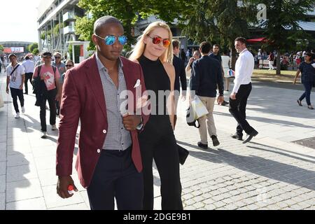 Lindsey Vonn und sein Begleiter Kenan Smith besuchen die 2017 French Tennis Open in Roland Garros am 8. Juni 2017 in Paris, Frankreich. Foto von Laurent Zabulon/ABACAPRESS.COM Stockfoto