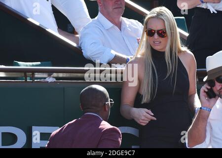 Lindsey Vonn und sein Begleiter Kenan Smith besuchen die 2017 French Tennis Open in Roland Garros am 8. Juni 2017 in Paris, Frankreich. Foto von Laurent Zabulon/ABACAPRESS.COM Stockfoto