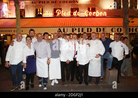 Jean-Marc Henneton, Alexandre Giesbert, Taku Sekine, Christian Etchebest, Amélie Darvas, Eric Ospital, Pascal Lemaire, Marc Vergé, José Dufour, Gérard Delaunay, Sandrine Estévez, Gérard Delaunay, Bernard Leprince, Joël Dupuch et Pascal Jounault assistent a la soiree des 70 ans du Restaurant 'Au Pied', Cochon de Paris, Frankreich le 28 Juin 2017. Foto von Jerome Domine/ABACAPRESS.COM Stockfoto