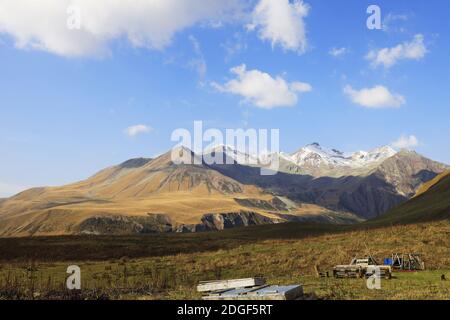 Mount Kasbek im Großen Kaukasus, Georgien, Asien Stockfoto