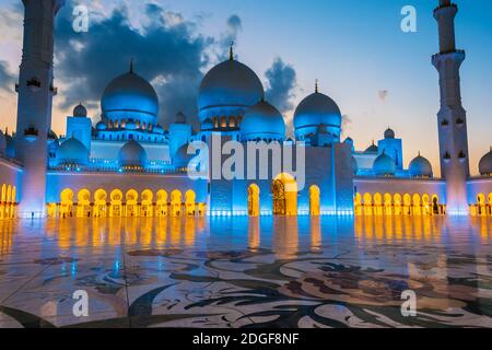 Sheikh Zayed Grand Moschee in Abu Dhabi Stockfoto