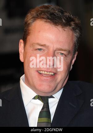 Suggs kommt zur europäischen Premiere von Brighton Rock, Odeon West End Cinema, London. Stockfoto