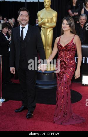 Javier Bardem und Penelope Cruz bei der 83. Academy Awards im Kodak Theatre, Los Angeles. Stockfoto