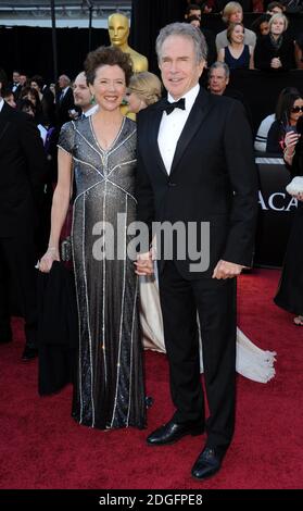 Warren Beatty und Annette Bening bei der 83. Academy Awards im Kodak Theater, Los Angeles. Stockfoto