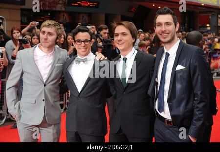 James Buckley, Simon Bird, Joe Thomas und Blake Harrison bei der Weltpremiere von The Inbetweeners Movie, Vue Cinema, Leicester Square, London. Stockfoto