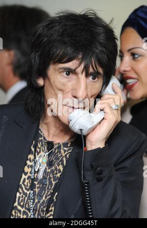 Ronnie Wood und Ana Araujo beim BGC Annual Global Charity Day, Canary Wharf, London. Stockfoto