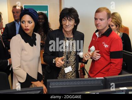 Ronnie Wood und Ana Araujo beim BGC Annual Global Charity Day, Canary Wharf, London. Stockfoto