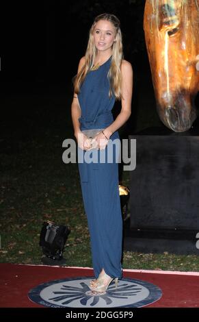 Florence Brudenell-Bruce Ankunft am Raisa Gorbatschow Foundation Dinner, Hampton Court Palace, Surrey. Stockfoto