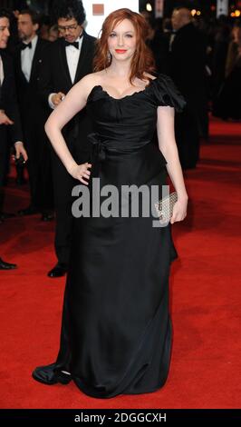 Christina Hendricks bei der Ankunft bei den Orange British Academy Film Awards 2012 im Royal Opera House, London. Stockfoto