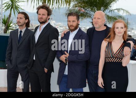 Shia LaBeouf, Jason Clarke, Tom Hardy, John Hillcoat und Jessica Chastain bei der Lawless Photocall im Palais de Festival, Teil des 65. Filmfestivals von Cannes. Stockfoto