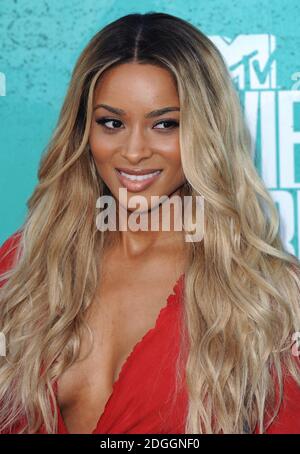 Ciara bei der Ankunft bei den MTV Filmpreisen 2012, Universal City, Los Angeles. Stockfoto