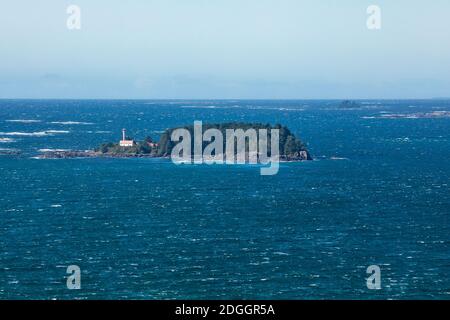 Lennard Island Lighthouse, BC, Kanada in der Nähe von Tofino. Stockfoto