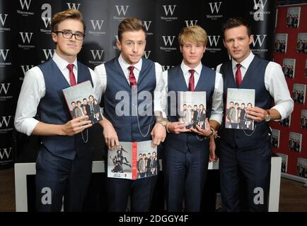 Tom Fletcher, Danny Jones, Dougie Poynter und Harry Judd von McFly veröffentlichen ihr neues Buch mit dem Titel "Unsaid Things...Our Story" bei Waterstones in Piccadilly London. Stockfoto