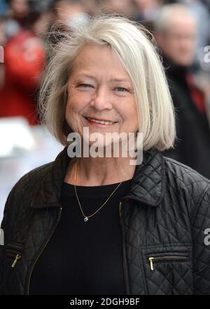 Kate Adie beim Princes Trust & Samsung Celebrate Success Awards 2013, bei dem junge Menschen, die Herausforderungen wie Obdachlosigkeit und sucht überwunden haben, im Odeon Cinema, Leicester Square, in London gewürdigt werden. Stockfoto