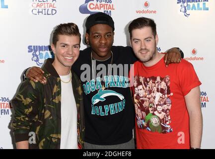 Sonny Jay Muharrem, Te Eugene Qhaira und Eddie Brett von Lovely Rogues beim 2013 Capital FM Summertime Ball, Wembley Stadium, London. Stockfoto