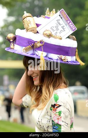 Rennfahrerin Gabriele Dirvanauskas beim Ladies Day im Royal Ascot 2013, Ascot Racecourse, Berkshire. Stockfoto