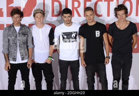 (L-R) Louis Tomlinson, Niall Horan, Zayn Malik, Liam Payne und Harry Styles of One Direction im This is US Photocall, Big Sky Studios, London. Bildnachweis sollte Doug Peters EMPICS Entertainment lesen Stockfoto