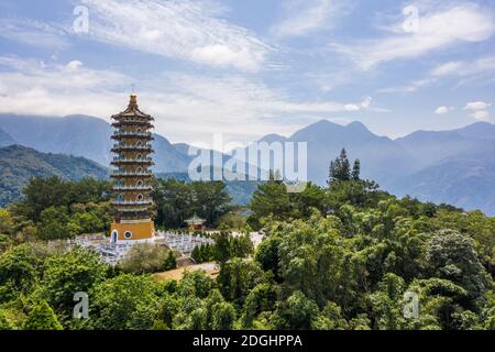 Luftaufnahme von CI en Pagode am Sun Moon Lake Stockfoto