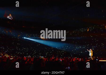 Tinie Tapah spielt auf der Bühne während des Capital FM Jingle Bell Ball 2013 in der O2 Arena, London. Stockfoto