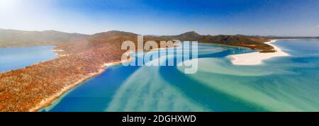 Whitehaven Beach von Drohne, atemberaubende Luftaufnahme bei Sonnenuntergang, Queensland, Australien Stockfoto