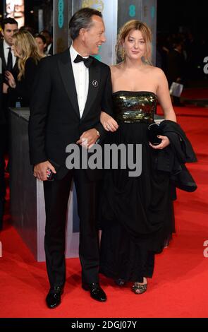 Richard E Grant und Tochter Olivia bei der Verleihung der EE British Academy Film Awards 2014 im Royal Opera House, Bow Street, London. Stockfoto