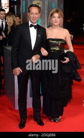 Richard E Grant und Tochter Olivia bei der Verleihung der EE British Academy Film Awards 2014 im Royal Opera House, Bow Street, London. Stockfoto