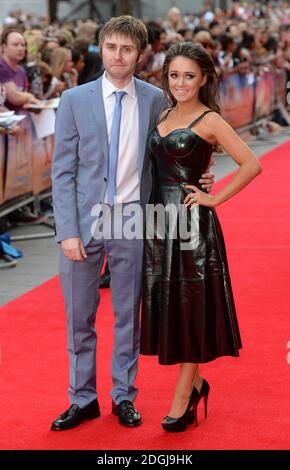 James Buckley und Clair Meek bei der Ankunft in der Inbetweeners 2 Weltpremiere, Vue Cinema, Leicester Square. Stockfoto