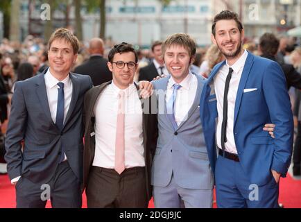 Joe Thomas, Simon Bird, James Buckley und Blake Harrison bei der Ankunft in der Inbetweeners 2 Weltpremiere, Vue Cinema, Leicester Square. Stockfoto