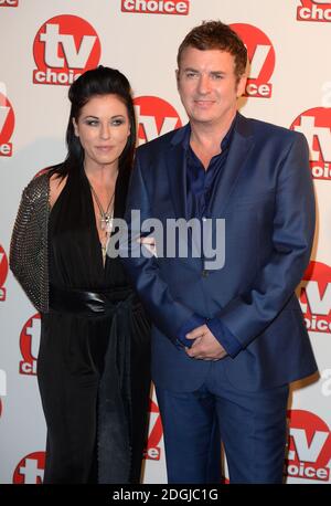 Jessie Wallace und Shane Ritchie bei der Ankunft bei den TV Choice Awards 2014, The Park Lane Hilton, London. Stockfoto