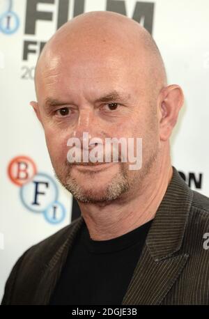 Nick Hornby bei der Fotoausstellung für Wild im May Fair Hotel während des 58. BFI London Film Festival im Odeon West End, Leicester Square, London. Stockfoto