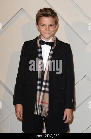 Romeo Beckham beim Start der Burberry Festive Campaign 2014 mit Romeo Beckham, Burberry, Regent Street, London. Stockfoto