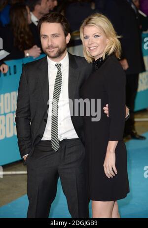 Charlie Day Ankunft bei der schrecklichen Bosses 2 UK Premiere Im Odeon West End Cinema am Leicester Square London Stockfoto