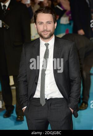 Charlie Day Ankunft bei der schrecklichen Bosses 2 UK Premiere Im Odeon West End Cinema am Leicester Square London Stockfoto