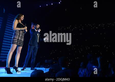 EXKLUSIVE Lisa Snowdon und Dave Berry gastieren live auf der Bühne während des Capital FM Jingle Bell Ball 2014 in der O2 Arena, London Stockfoto