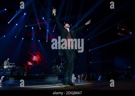 EXKLUSIVE Danny O'Donoghue von The Script live auf der Bühne während des Capital FM Jingle Bell Ball 2014 in der O2 Arena, London Stockfoto