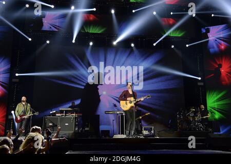 EXKLUSIVE Mark Sheehan, Danny O'Donoghue und Glen Power (von links nach rechts) von The Script live auf der Bühne während des Capital FM Jingle Bell Ball 2014 in der O2 Arena, London Stockfoto