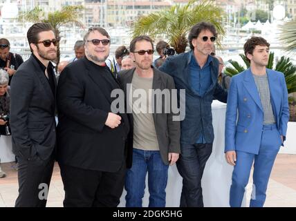 Jake Gyllenhaal, Guillermo Del Toro, Ethan und Joel Coen, und Xavier Dolan beim Festival De Cannes Jury Fotocall, Teil des 68. Festival de Cannes im Palais Du Festival in Cannes. (Obligatorisches Guthaben: Doug Peters/EMPICS Entertainment) Stockfoto