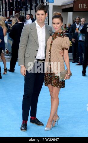 Katherine Kelly und ihr Mann Ryan Clark bei der Entourage UK Film Premiere im Vue West End, 3 Cranbourn Street, Leicester Square, London (obligatorische Gutschrift: DOUG PETERS/ EMPICS Entertainment) Stockfoto