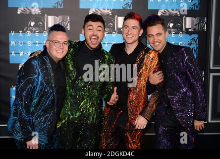 Walk the Moon auf dem roten Teppich bei den MTV Video Music Awards 2015 im Microsoft Theater, Los Angeles. Bild Kredit sollte Doug Peters / EMPICS Entertainment lesen Stockfoto