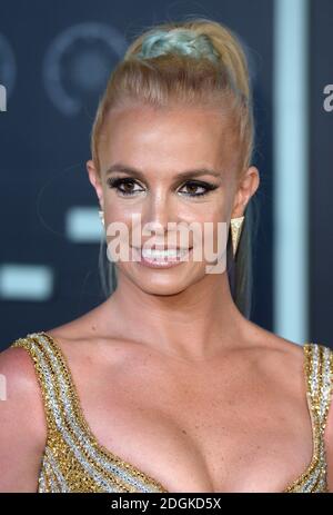 Britney Spears auf dem roten Teppich bei den MTV Video Music Awards 2015, im Microsoft Theater, Los Angeles. Bild Kredit sollte Doug Peters / EMPICS Entertainment lesen Stockfoto