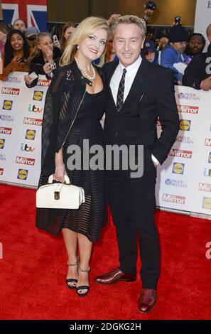 Niamh O'Brien und Michael Flatley kommen für die Pride of Britain Awards 2015 im Grosvenor House, Park Lane, London. Bild Kredit sollte lesen: Doug Peters / EMPICS Entertainment Stockfoto