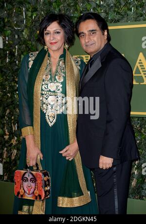 Meera Syal und Sanjeev Bhaskar nehmen an den London Evening Standard Theatre Awards Teil, die am 22. November 2015 im Old Vic Theatre, London, stattfinden. Stockfoto