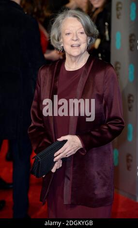 Dame Maggie Smith bei den EE British Academy Film Awards im Royal Opera House, Bow Street, London. EMPICS Entertainment Foto. Bilddatum: Sonntag, 14. Februar 2016. Bildnachweis sollte lauten: Doug Peters/ EMPICS Entertainment Stockfoto