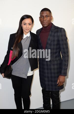 Labrinth und Verlobter Muz bei der Eudon Choi Show, Brewer St, Teil der London Fashion Week AW2016. Bildnachweis sollte Doug Peters EMPICS Entertainment lesen Stockfoto