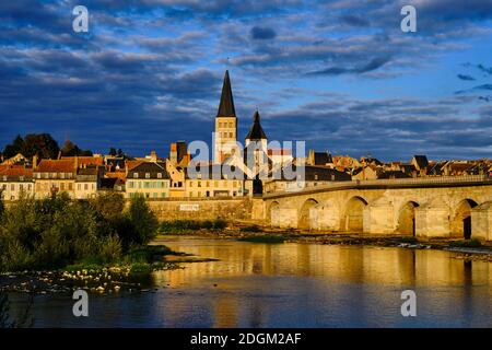 Frankreich, Nièvre (58), La Charité-sur-Loire, Saint-Jacques-de-Compostelle, Notre-Dame Kirche, Loire-Tal Stockfoto