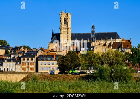 Frankreich, Nièvre (58), Nevers, Saint-Cyr-et-Sainte-Julitte Kathedrale auf dem Weg nach Saint-Jacques de Compostelle, Loire-Tal Stockfoto