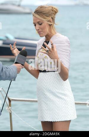 Blake Lively bei der untiefen Fotozelle, die am Majestic Beach in Cannes stattfindet. Teil der 69. Filmfestspiele von Cannes in Frankreich. (Obligatorische Gutschrift: Doug Peters/EMPICS Entertainment) Stockfoto